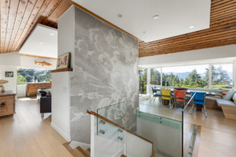 6485 Madrona Crescent